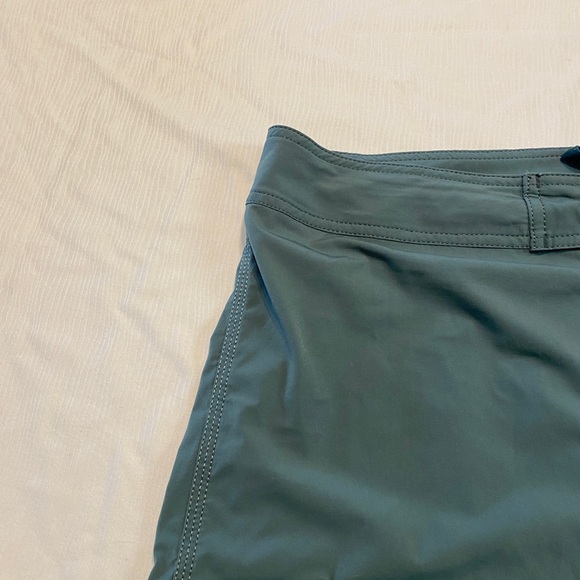 Eastern Mountain Sports Boardshorts - Picture 2 of 14